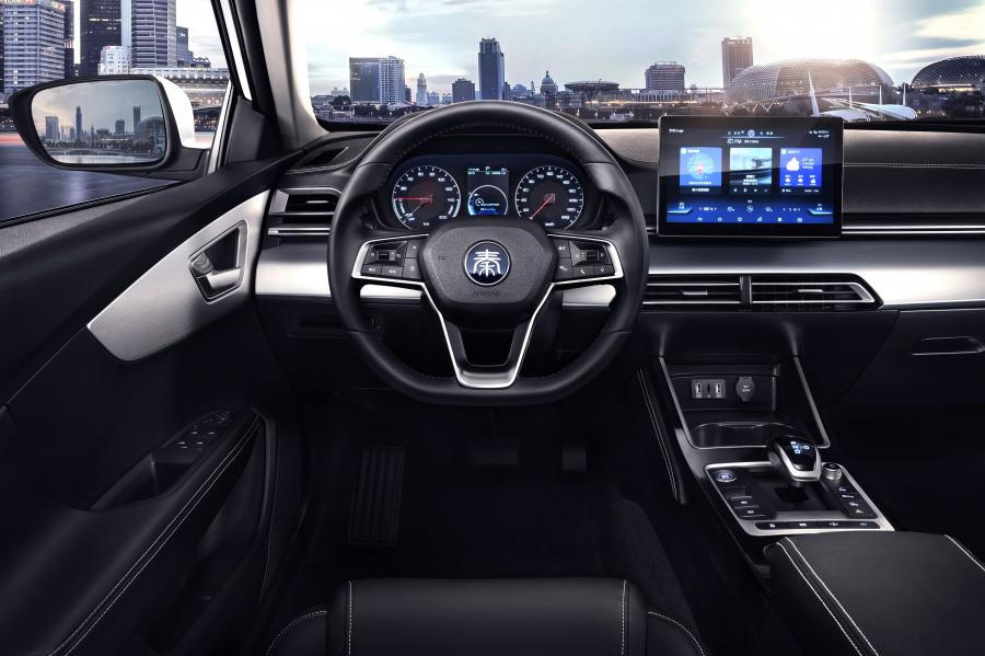 Торпедо BYD Qin EV 2019 года  (фото 5 из 5)